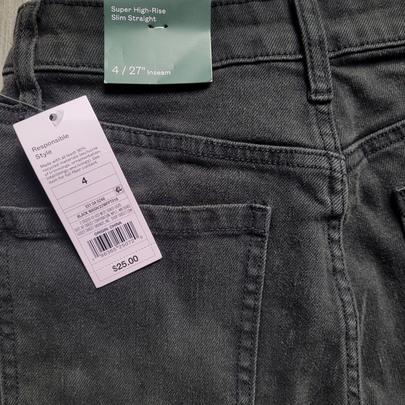 4 / 27" Women's Super-High Rise Distressed Slim Straight Jeans Black Wash Denim - Picture 7 of 13